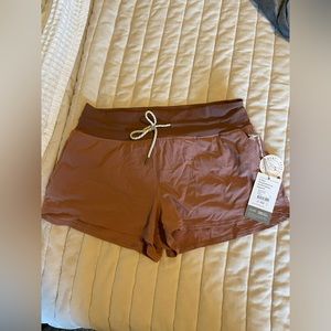 Womens Vuori shorts